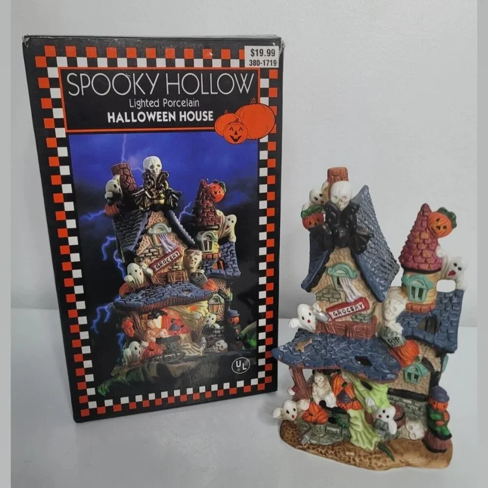 Vintage Spooky Hollow Grocery Store Porcelain Halloween Village House No Light‎